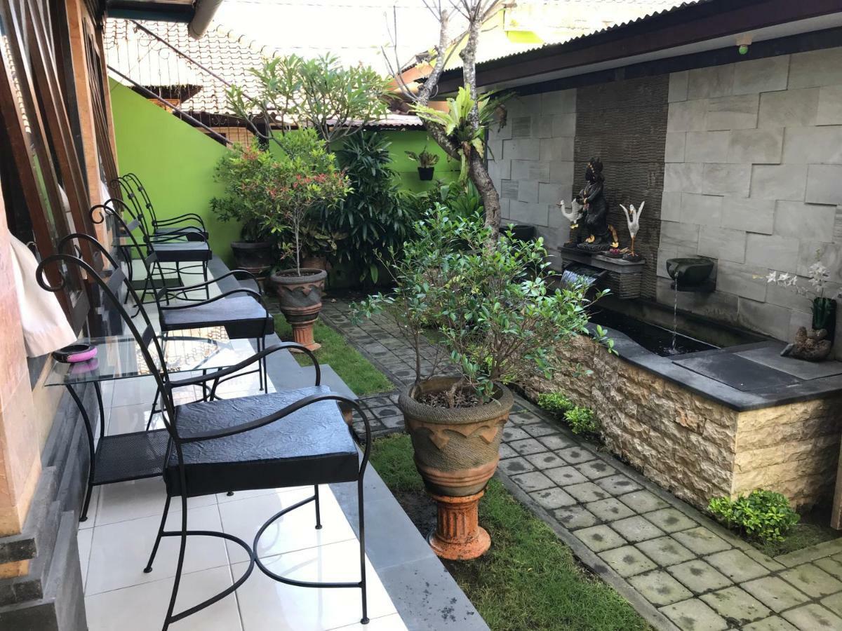 Tegal Homestay Sanur Esterno foto
